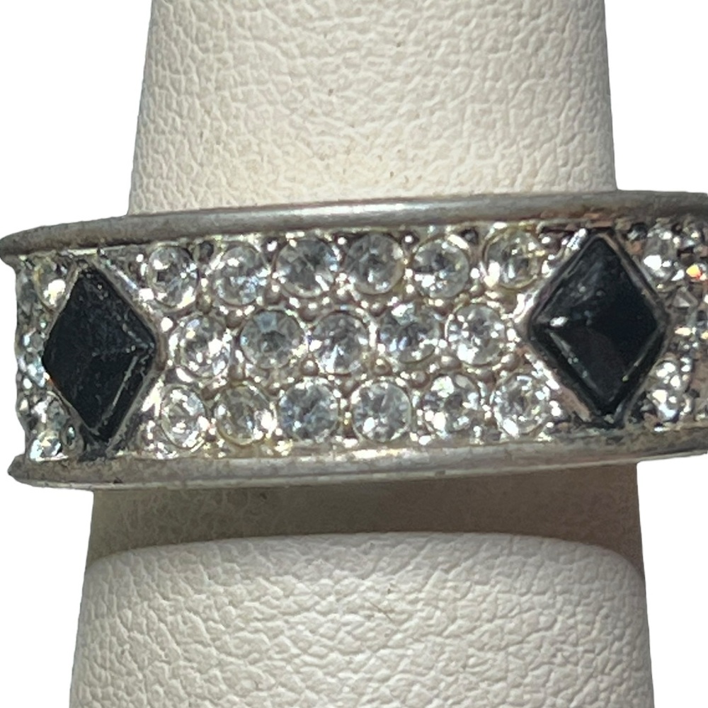 Napier Silver Tone Black & Clear CZ Rhinestone Band Ring sz 6